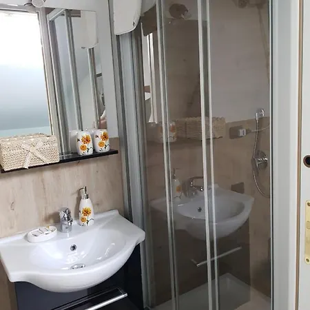 Dormi Da Me Sul Mare Bed & Breakfast Civitanova Marche Exterior photo